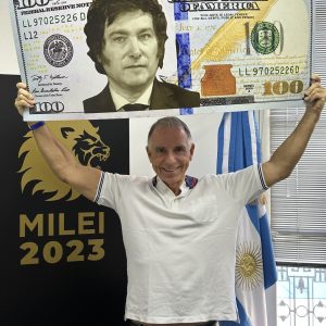 Zwei Tage nach dem Wahlsieg von Javier Milei, im Hauptsitz seiner Partei in Buenos Aires